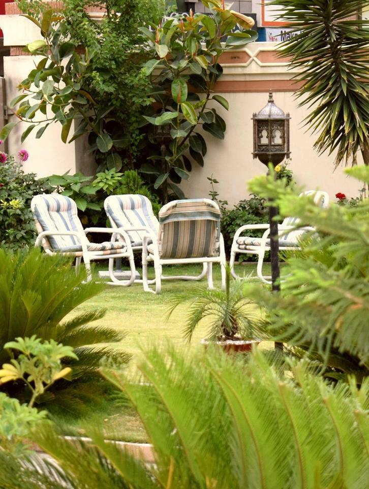 Royal Emirates Residence Abbottabad Dış mekan fotoğraf